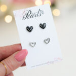 Set uhanov črni - srebrni srčki - slika 2