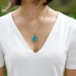 Ogrlica Soča – modro zelena kapljica – M - slika 2